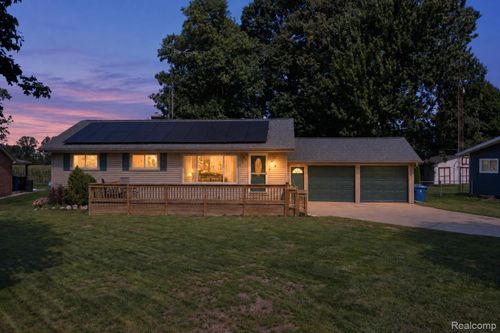 618 Maxine Dr, Davison, MI, 48423-1020 | Card Image