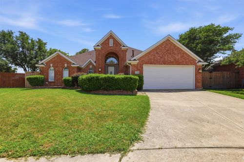 6320 Merritt Way Ct, Arlington, TX, 76018-3132 | Card Image