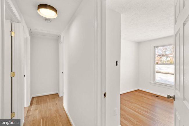 2280 Cocquina Dr, House other with 5 bedrooms, 2 bathrooms and null parking in RESTON VA | Image 24