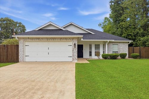 495 Moore Dr, Vidor, TX, 77662-3853 | Card Image