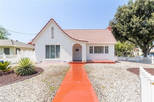 604 W Fern Ave, Redlands, CA, 92373-5145 | Card Image