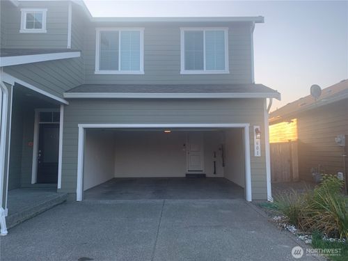 601 Deusen Ln N, Enumclaw, WA, 98022-2900 | Card Image