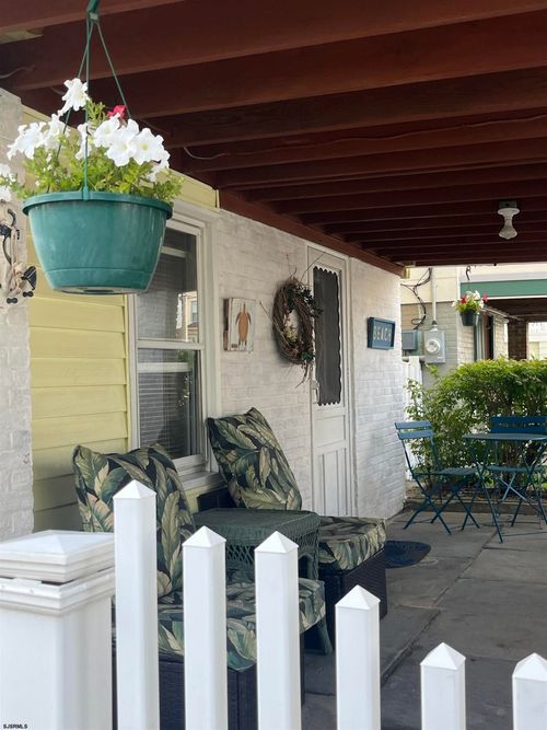 509 E 4th St, Ocean City, NJ, 08226-3949 | Card Image