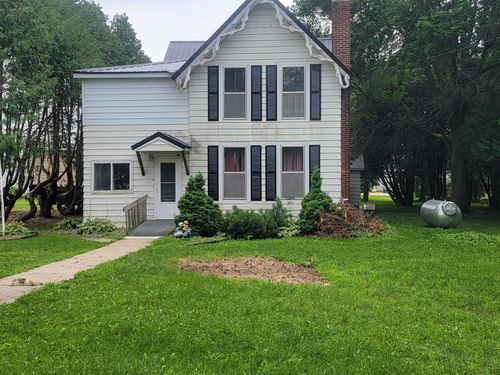 111 Carimona St W, Wykoff, MN, 55990-8747 | Card Image