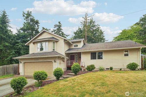 2208 Legato Dr, Oak Harbor, WA, 98277-7312 | Card Image