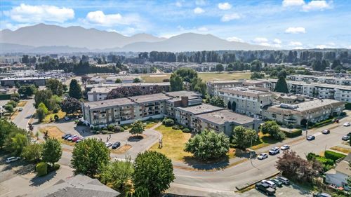111-45598 Mcintosh Dr, Chilliwack, BC, V2P7J3 | Card Image