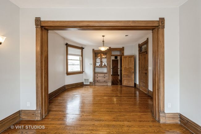 3 - 3216 North Ave, Condo with 3 bedrooms, 2 bathrooms and 2 parking in Chicago IL | Image 8