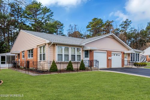 32 A Franklin Ln, Whiting, NJ, 08759-6341 | Card Image