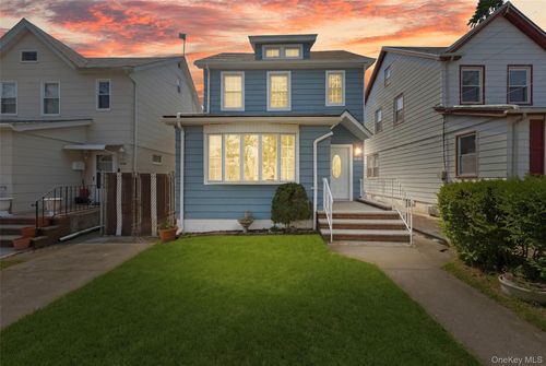 34-26 209th St, Bayside, NY, 11361-1406 | Card Image
