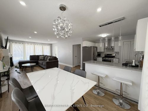 1330 Highbury Ave N, London, ON, N5Y4W9 | Card Image