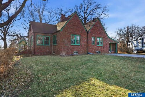 635 Apple St, Palmyra, NE, 68418-3044 | Card Image