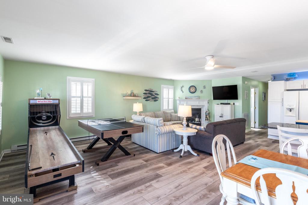 Colonial Rd, Ocean City, MD 21842