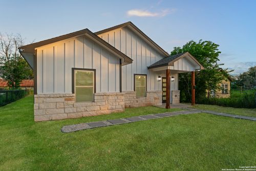 237 Avenue D, Poteet, TX, 78065 | Card Image