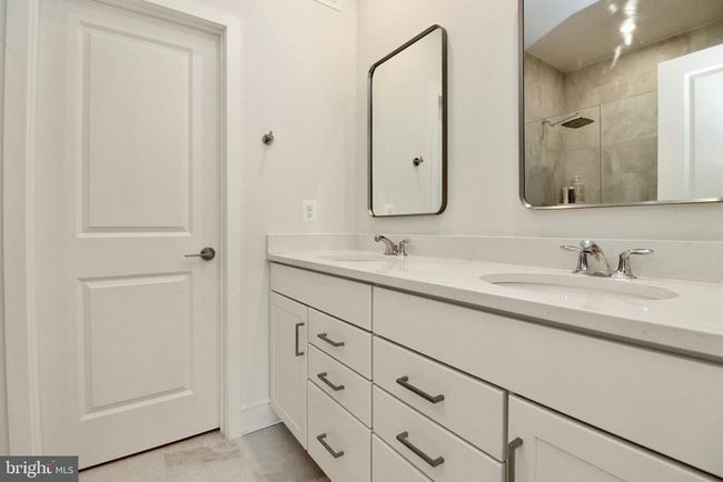 21740 Charing Cross Ter, Townhouse with 3 bedrooms, 4 bathrooms and null parking in BROADLANDS VA | Image 26