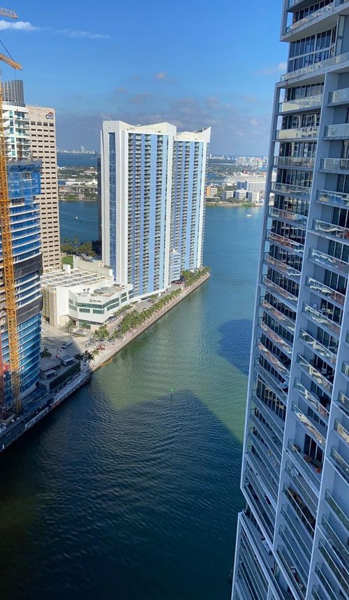 4615-475 Brickell Ave, Miami, FL, 33131-2498 | Card Image