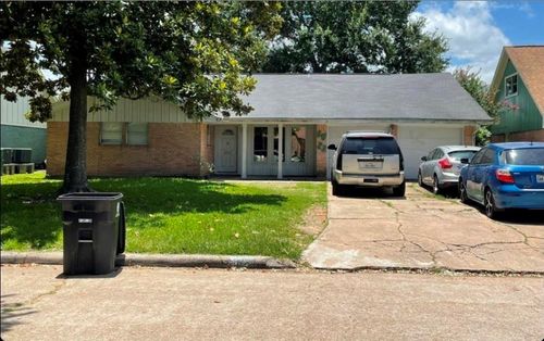 8623 Nairn St, Houston, TX, 77074-2605 | Card Image