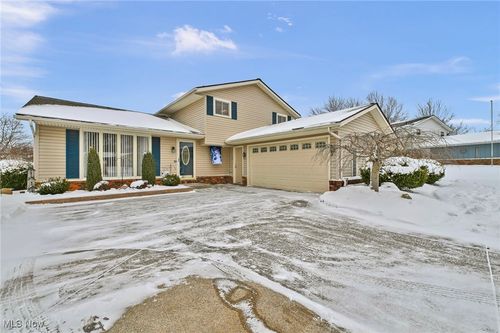 67 Wellsley Place, Brunswick, OH, 44212 | Card Image