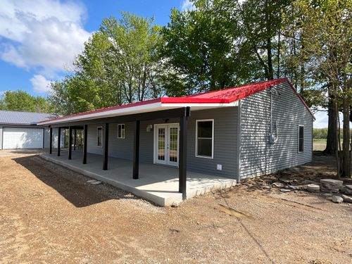 8217 Gilbert Rd, Pittsford, MI, 49271-9756 | Card Image