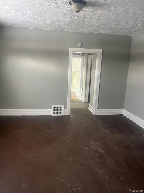 5322 Joy Rd, Detroit, MI, 48204-2160 | Card Image