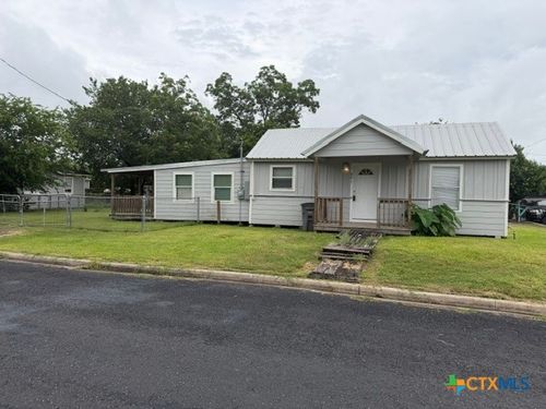 801 E Park Ave, Victoria, TX, 77901-4929 | Card Image