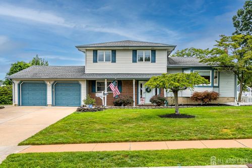 7 Zaleski Dr, Sayreville, NJ, 08872-1857 | Card Image