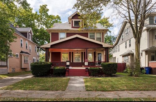 3028 West Blvd, Cleveland, OH, 44111-1844 | Card Image