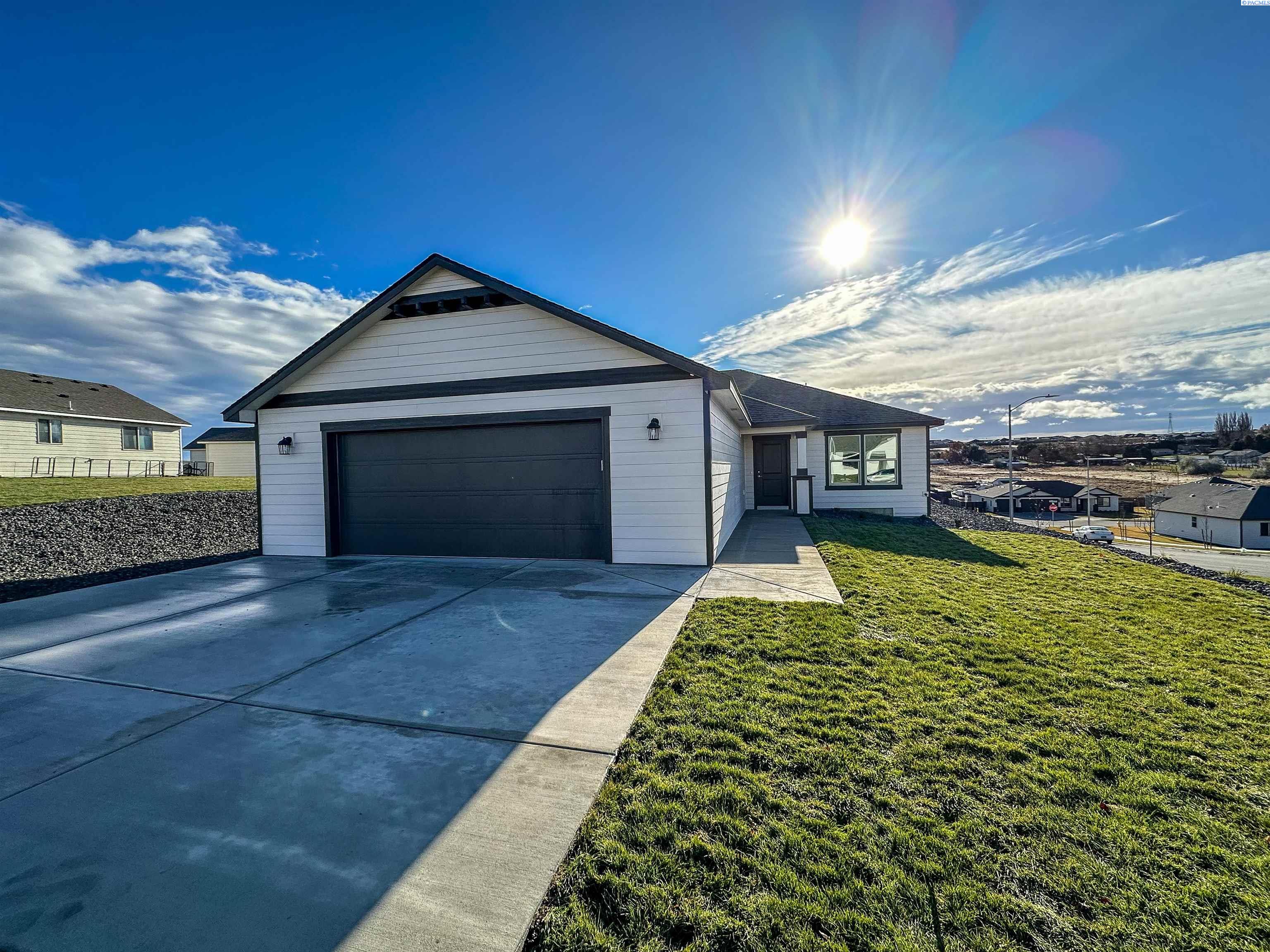 30th Pl, Kennewick, WA 99338