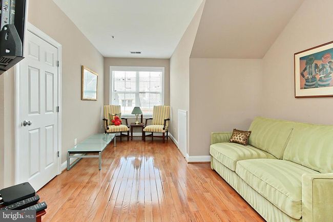 120 Fortnightly Blvd, Townhouse with 4 bedrooms, 5 bathrooms and null parking in HERNDON VA | Image 36