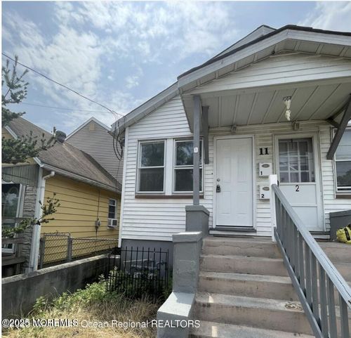 1-11 Saint Peters Pl, Keansburg, NJ, 07734-1128 | Card Image