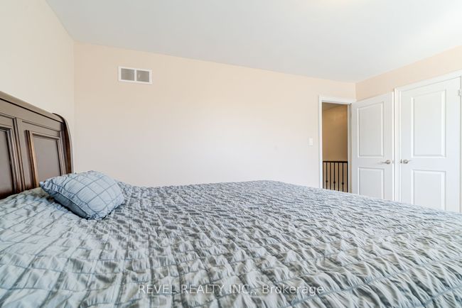524 Fergo Ave, House attached with 4 bedrooms, 3 bathrooms and 2 parking in Mississauga ON | Image 18