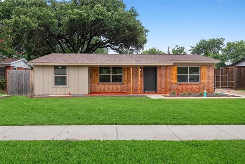 1001 Belvedere Dr, Arlington, TX, 76010-2927 | Card Image