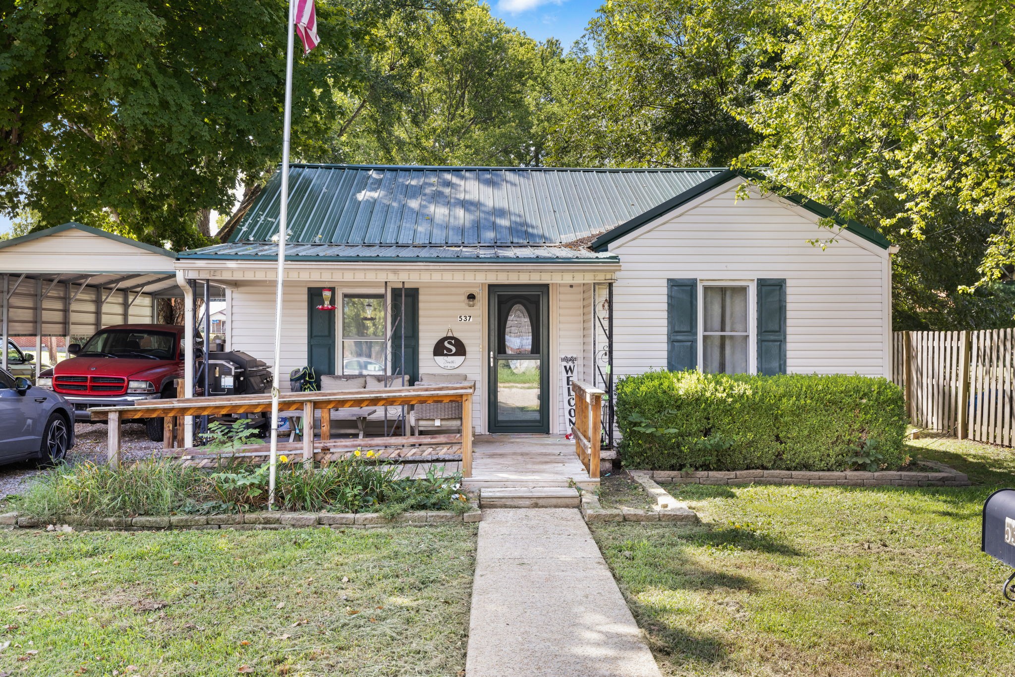 3rd St, Lawrenceburg, TN 38464