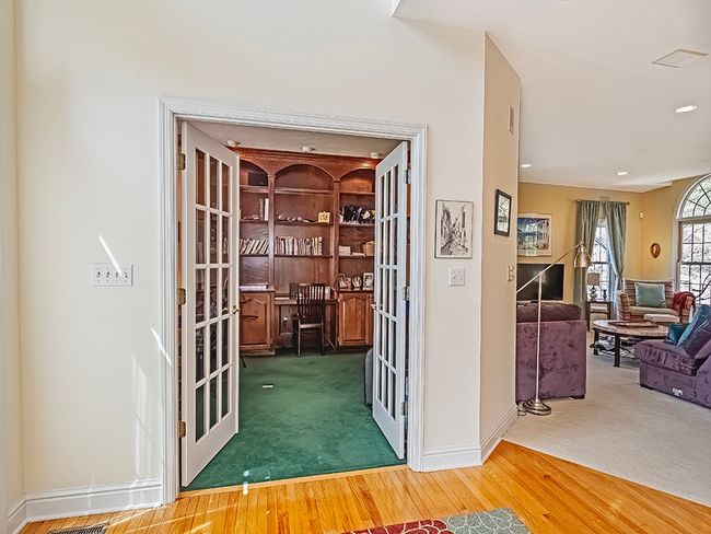 5023 Northfield Dr, House other with 3 bedrooms, 4 bathrooms and 3 parking in Gibsonia PA | Image 5