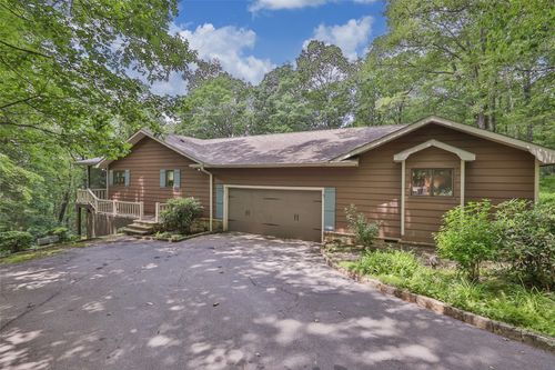99 Balsam Ln, Highlands, NC, 28741-7142 | Card Image