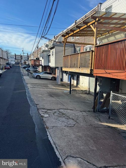 6902 Buist Ave, PHILADELPHIA, PA, 19142-2105 | Card Image