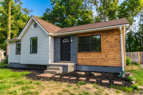 464 Bragg Ave, Smyrna, TN, 37167-4755 | Card Image