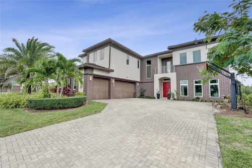 6804 N Stillwater Shores Dr, Davie, FL, 33314-5805 | Card Image