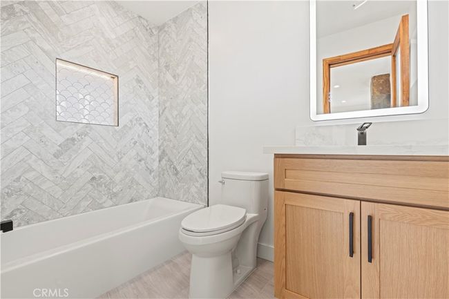 8280 Grand View Dr, House other with 3 bedrooms, 4 bathrooms and 2 parking in LOS ANGELES CA | Image 25