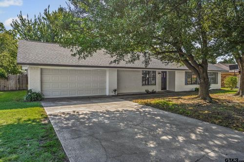 221 Azalea Dr, Sulphur Springs, TX, 75482-3703 | Card Image