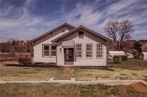 113 Ligon St, Pickens, SC, 29671-2336 | Card Image