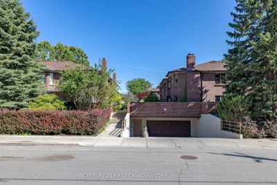 7 - 152 Albert St, Condo with 2 bedrooms, 4 bathrooms and 2 parking in London ON | Image 2