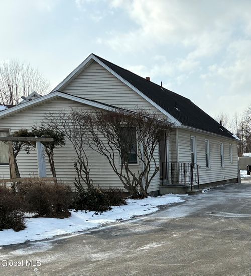 2-1221 Altamont Ave, Schenectady, NY, 12303-2908 | Card Image