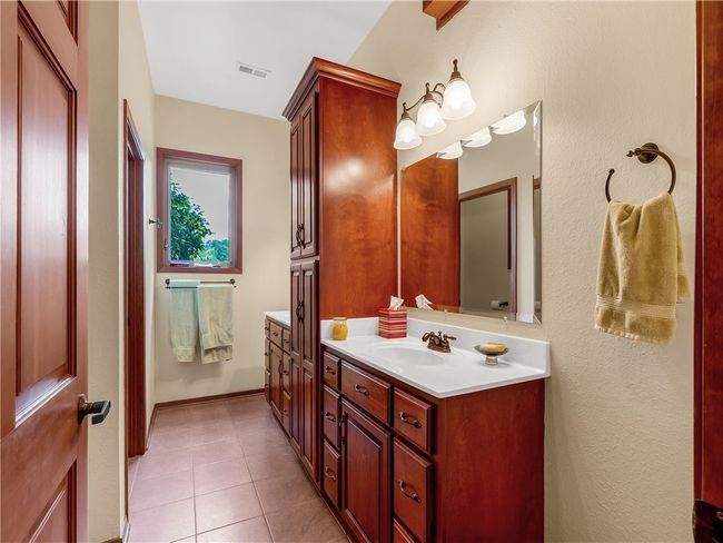 673 Lake Breeze Ln, House other with 4 bedrooms, 4 bathrooms and null parking in Salem SC | Image 40