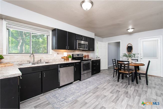 1902 S 41 St St, House other with 3 bedrooms, 2 bathrooms and null parking in Temple TX | Image 8