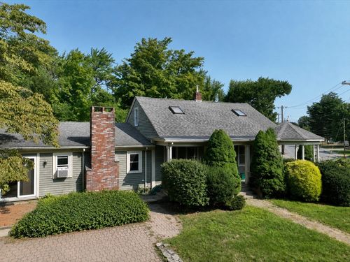 18 North Ave, Attleboro, MA, 02703-1330 | Card Image