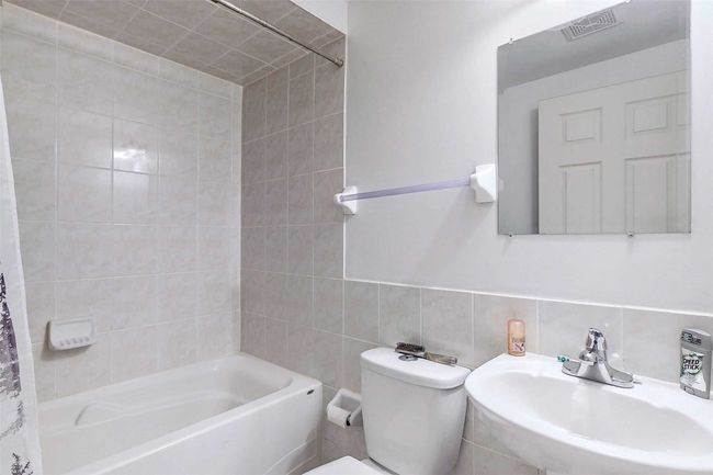 14 Ozner Cres, House attached with 3 bedrooms, 4 bathrooms and 5 parking in Woodbridge ON | Image 18