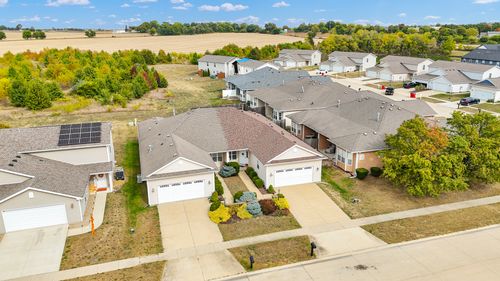 1504-1504 Stonebluff Ct, Champaign, IL, 61822-2409 | Card Image