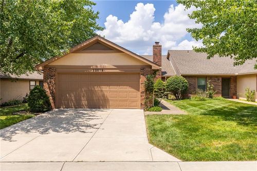 12012 W 121st St, Overland Park, KS, 66213-2236 | Card Image