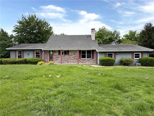 29 Homestead Dr, Newton, IL, 62448-2004 | Card Image