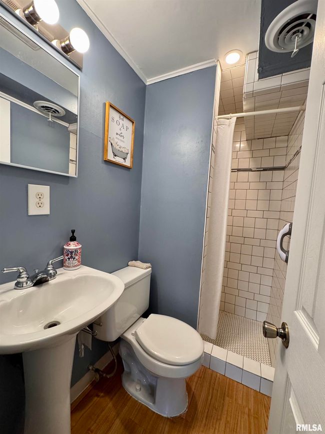 940 Memorial Dr, House other with 3 bedrooms, 2 bathrooms and null parking in Macomb IL | Image 20
